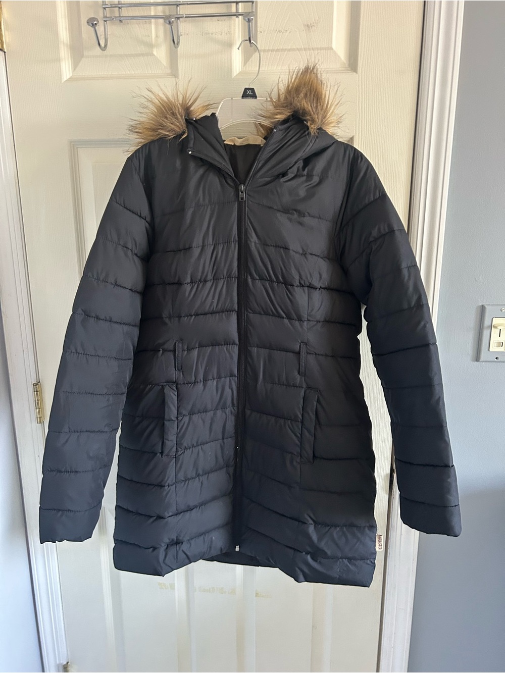 Hollister Black Hooded Puffer Coat with Faux Fur Trim